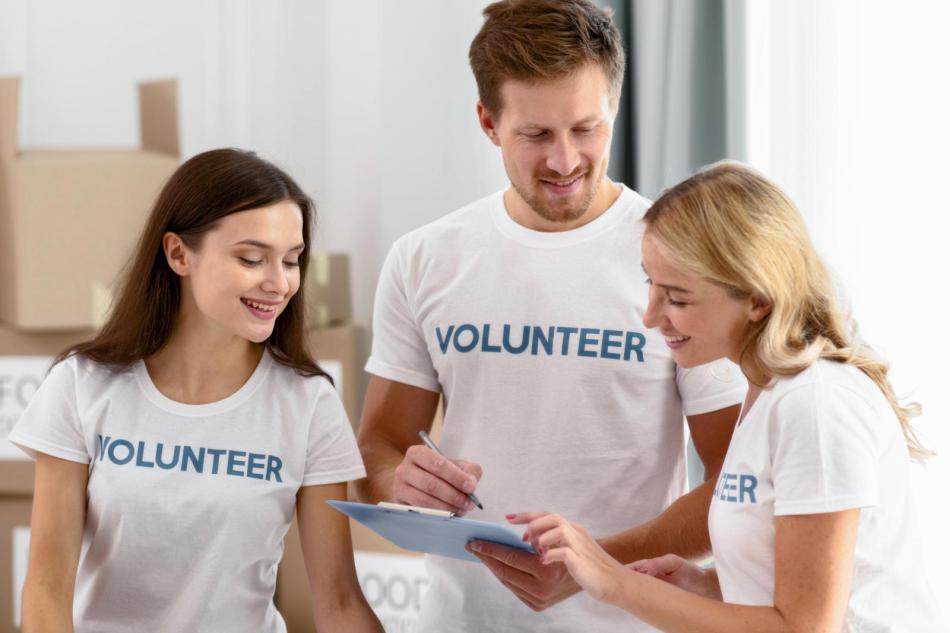 önkéntesség, adományozás