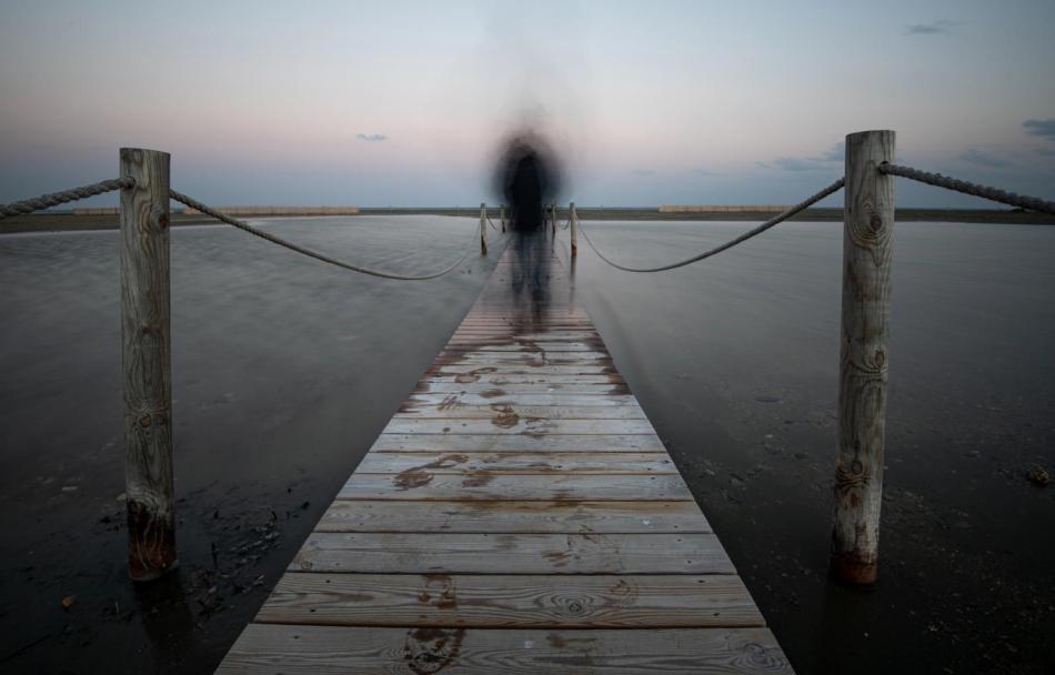 Ghosting, amikor valaki köddé válik