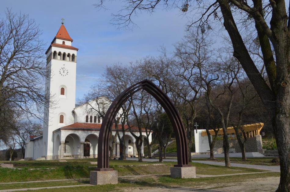 Báta, Szent Vér kegyhely