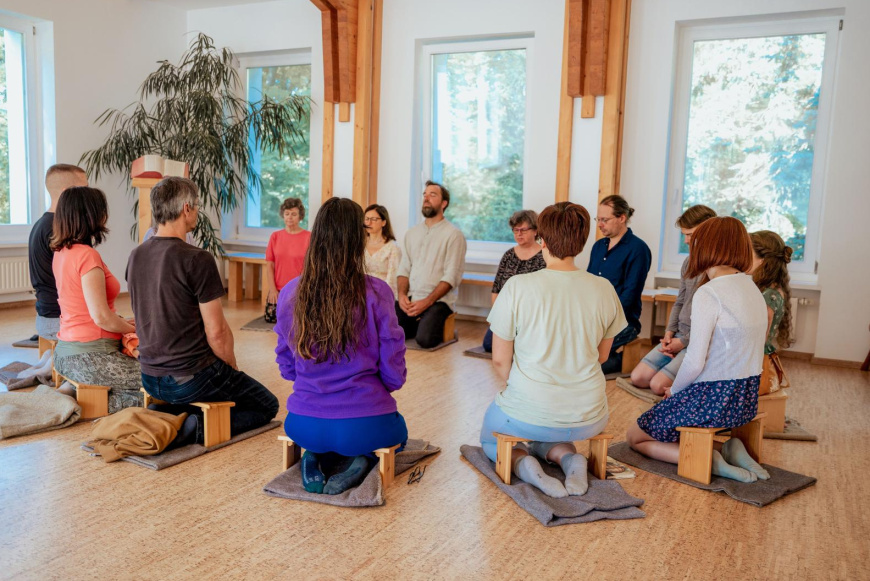 Szemlélődő, meditációs lelkigyakorlat 