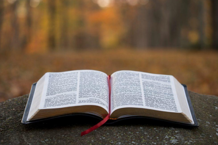 Lectio divina – elméletben és gyakorlatban Baán Izsák bencés szerzetessel