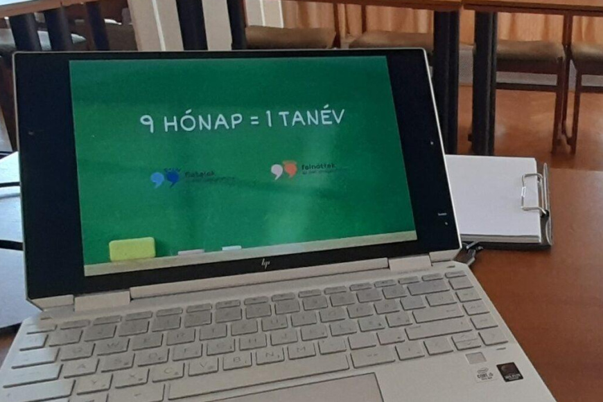 9 hónap = 1 tanév életvédő képzés