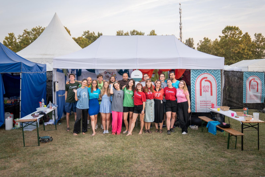 K&ouml;z&ouml;sPont Ifj&uacute;s&aacute;gi Fesztiv&aacute;lmisszi&oacute; k&eacute;pz&eacute;se