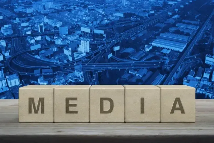 Mente M&eacute;di&aacute;s K&eacute;pz&eacute;s