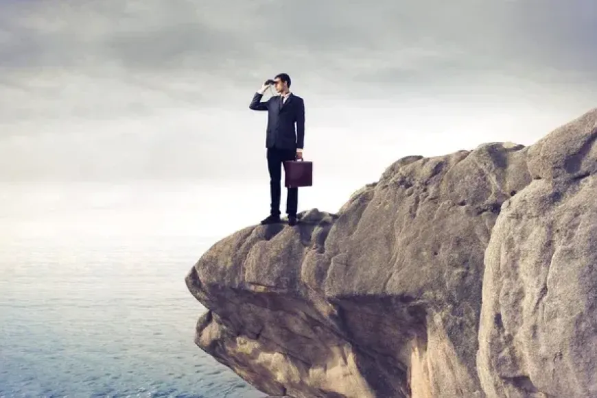 &Uacute;ton a Szal&eacute;zi Csal&aacute;ddal- hivat&aacute;skereső h&eacute;tv&eacute;ge