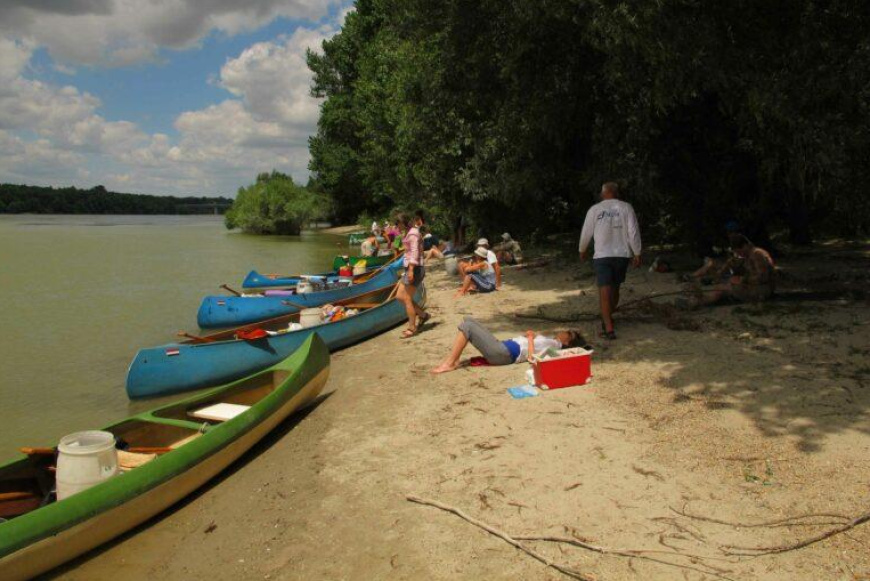 &Eacute;vadnyit&oacute; kenut&uacute;ra a Szentendrei-Dun&aacute;n