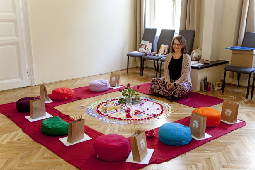 Első menstru&aacute;ci&oacute;s anya-l&aacute;nya workshop