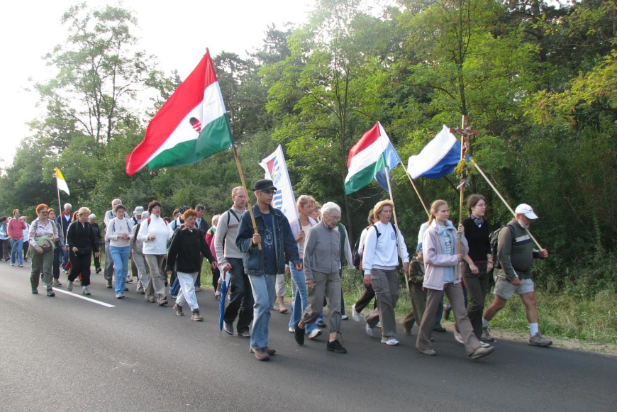 XXIII. Balatonalm&aacute;di-S&uuml;meg gyalogos zar&aacute;ndoklat a haz&aacute;&eacute;rt